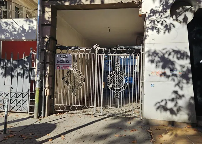 Serdika Station, Bright And Cozy